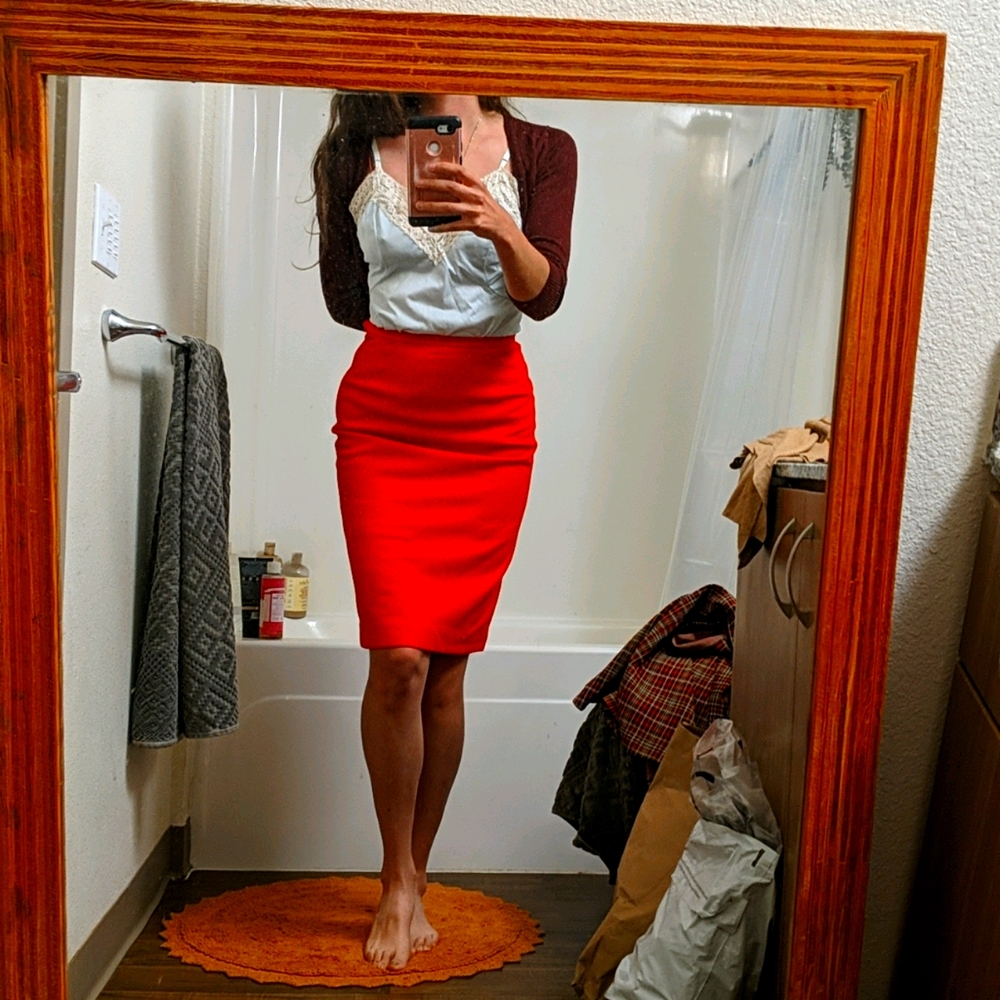 Scarlet '60s high waisted pencil skirt